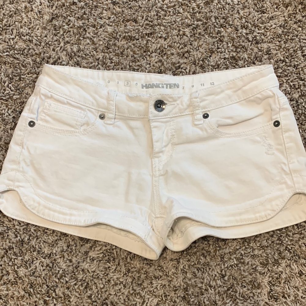 Brand is Hang Ten, color white, size 3.